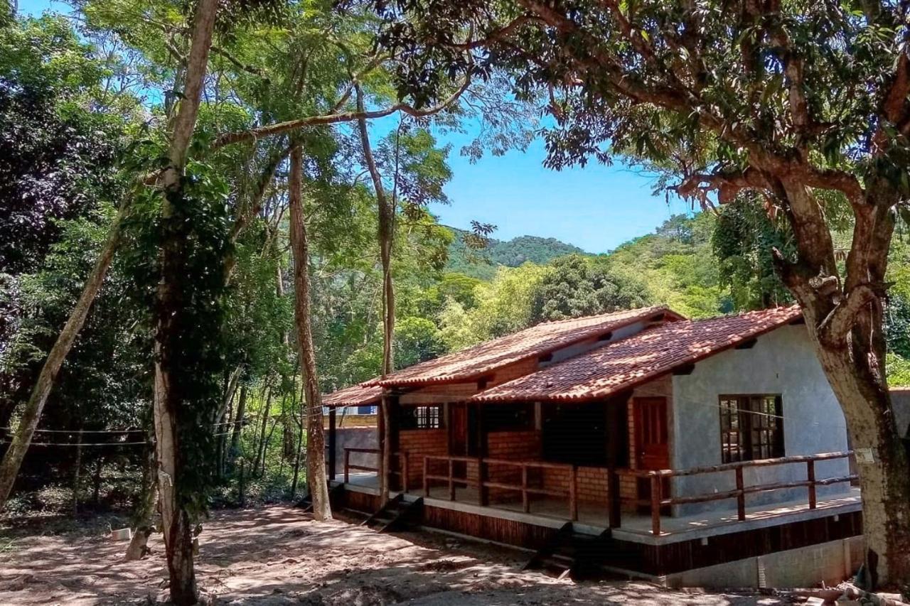 Chalé 01 vale da colina em Niterói Itaipu 4 km das praias Vila Exterior foto